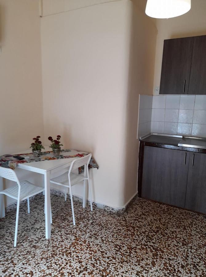 Isalos Apartments Studios Néoi Epivátai Ngoại thất bức ảnh